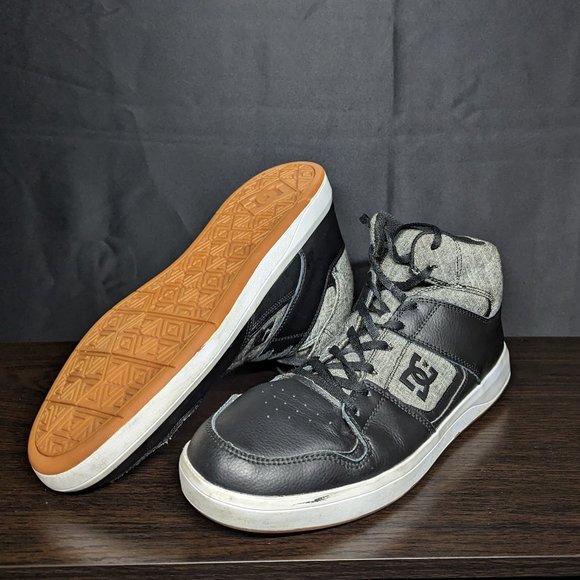 DC SHOES CURE HIGH-TOP SHOES - MENS in Black/White/Grey SIZE 11 - Picture 2 of 3